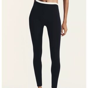 Zara Women's Black Leggings with white peekaboo